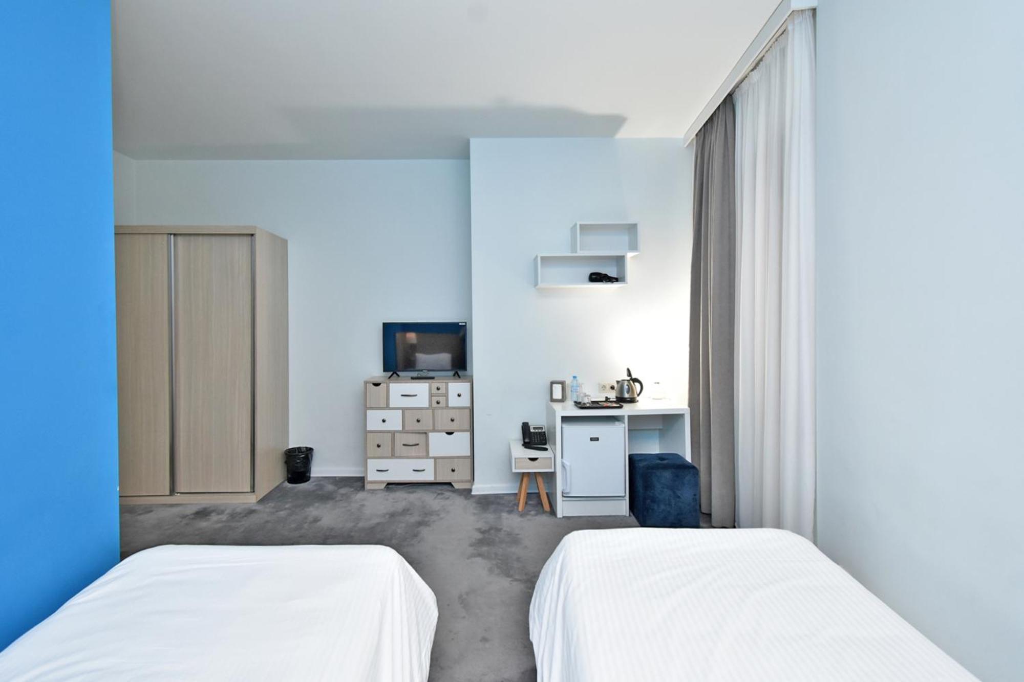 In City Hotel 耶烈万 外观 照片
