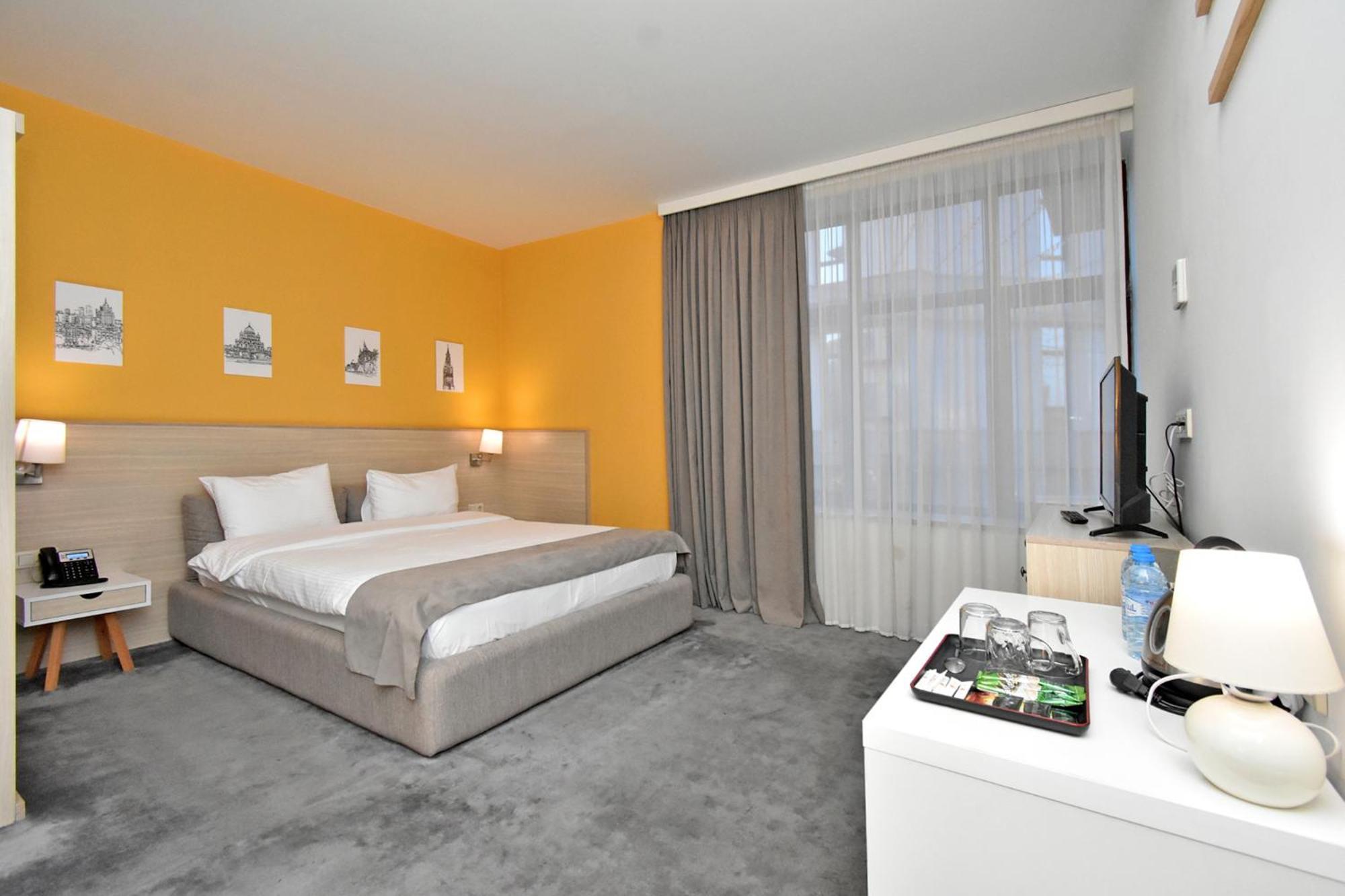 In City Hotel 耶烈万 外观 照片