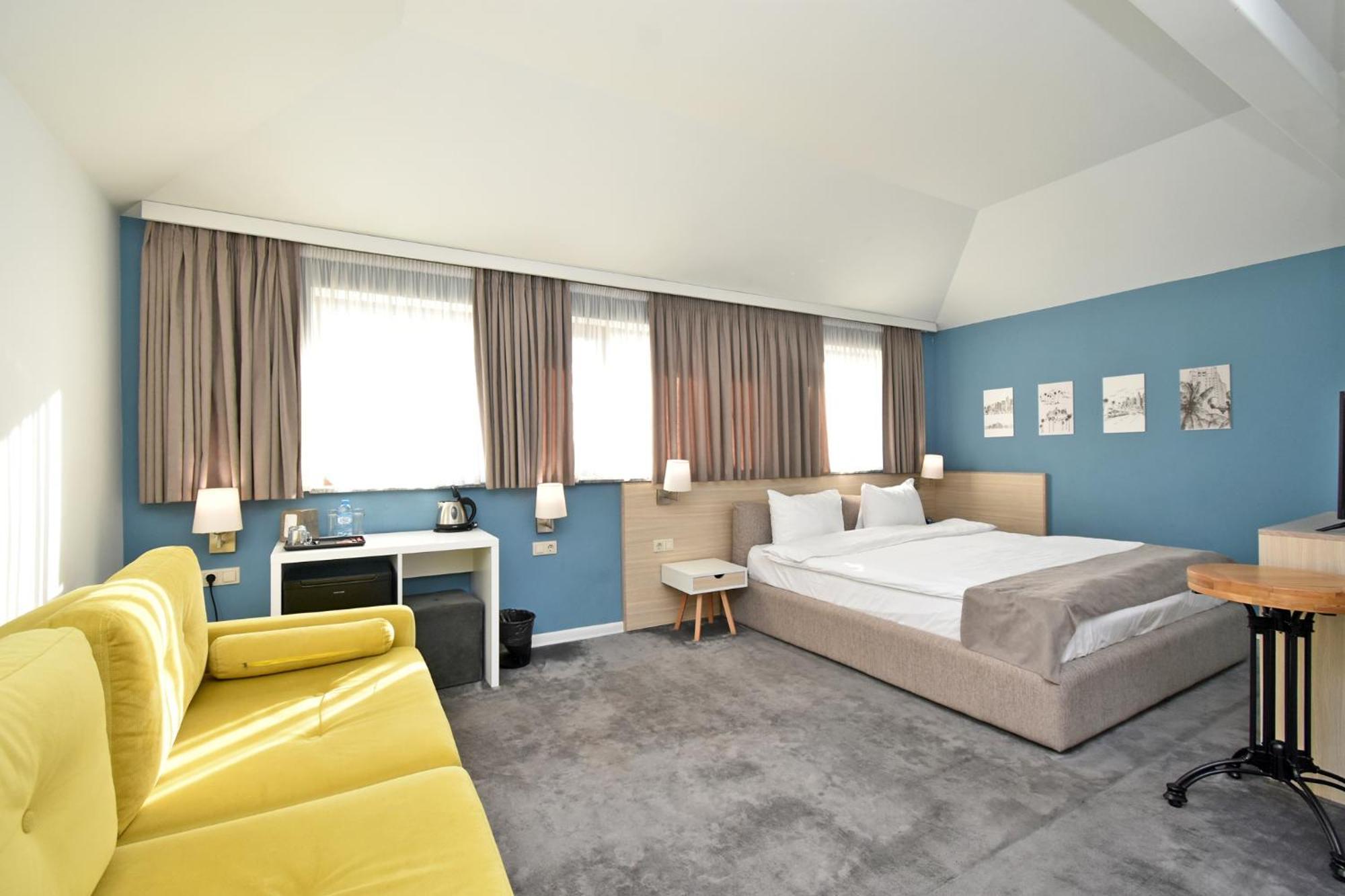 In City Hotel 耶烈万 外观 照片