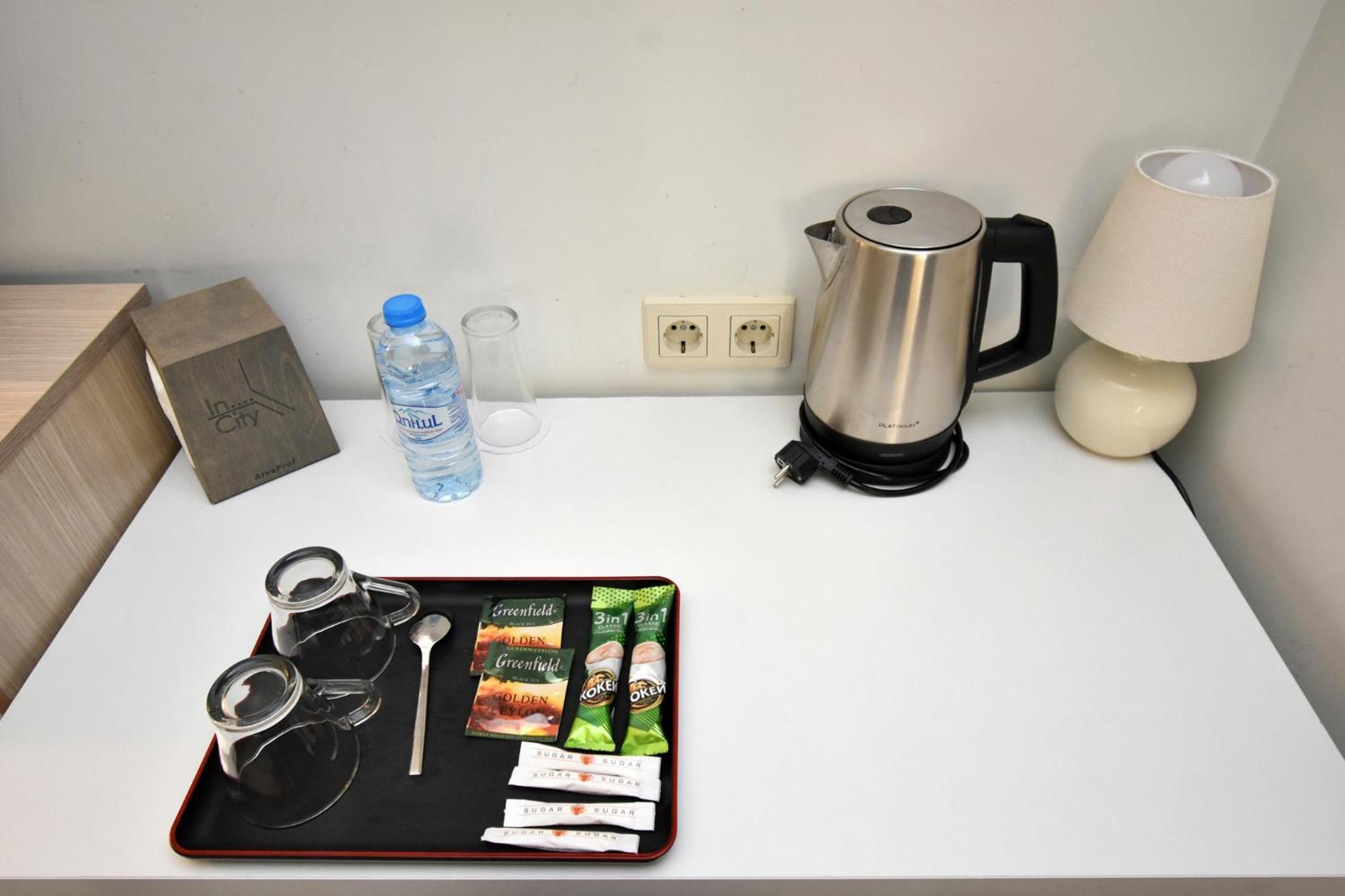 In City Hotel 耶烈万 外观 照片