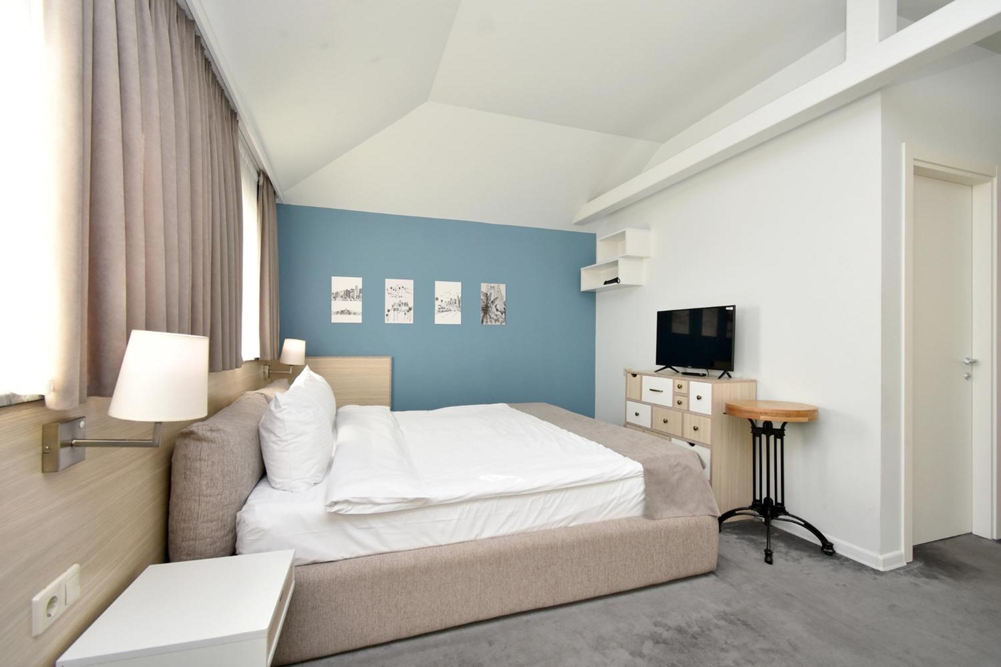 In City Hotel 耶烈万 外观 照片