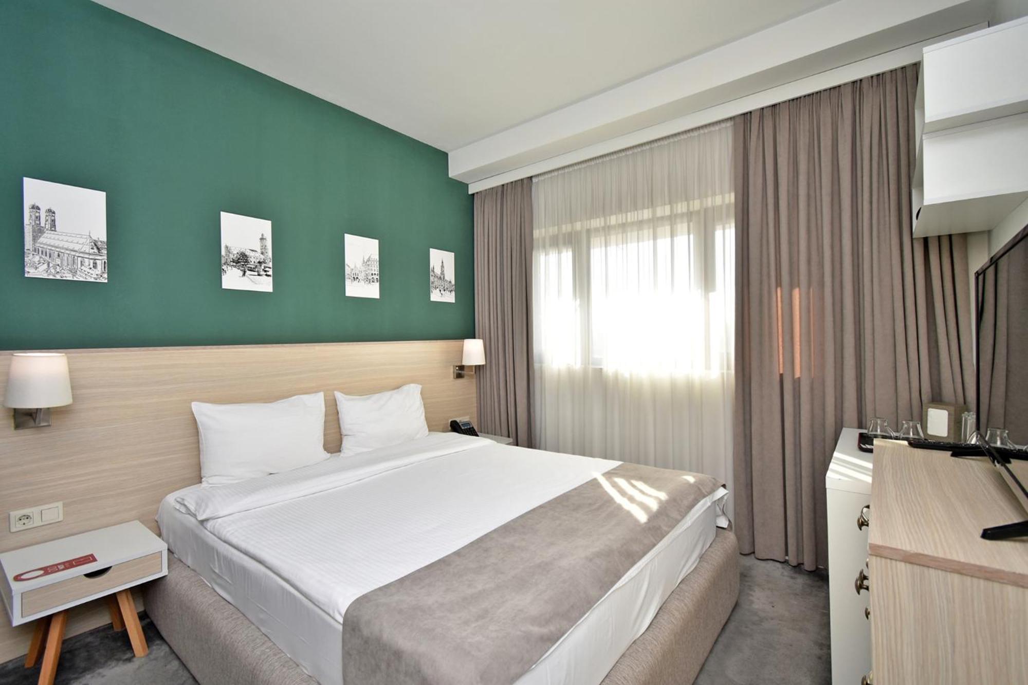 In City Hotel 耶烈万 外观 照片